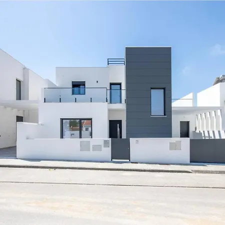 Feriehus Modern With Private Pool Near Baleal Atouguia Da Baleia