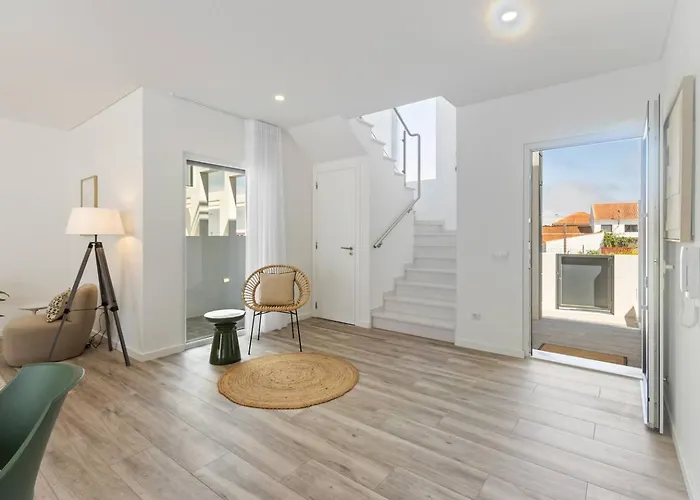 Modern With Private Pool Near Baleal Atouguia Da Baleia