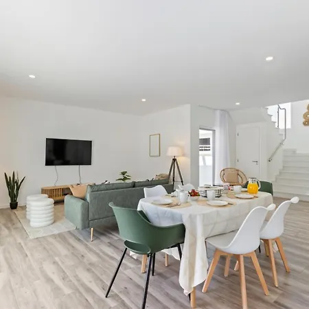 Prázdninový dům Modern With Private Pool Near Baleal *