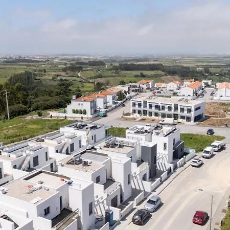 Modern With Private Pool Near Baleal Atouguia da Baleia