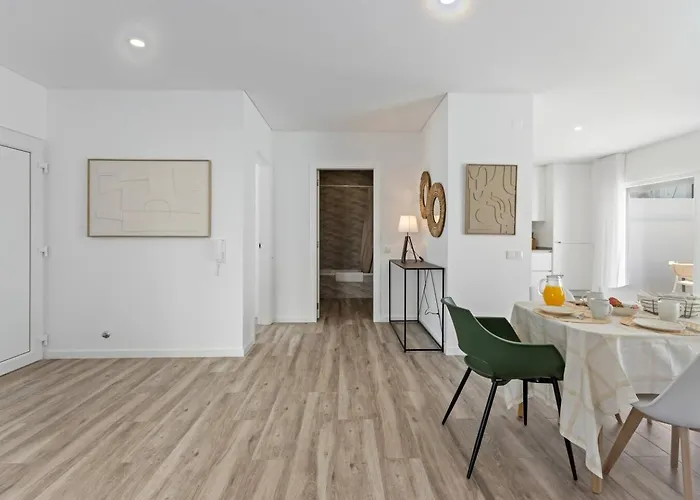 Modern With Private Pool Near Baleal Дом отдыха Атогиа-да-Балейя