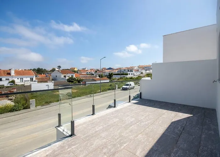 Modern With Private Pool Near Baleal * Атогиа-да-Балейя