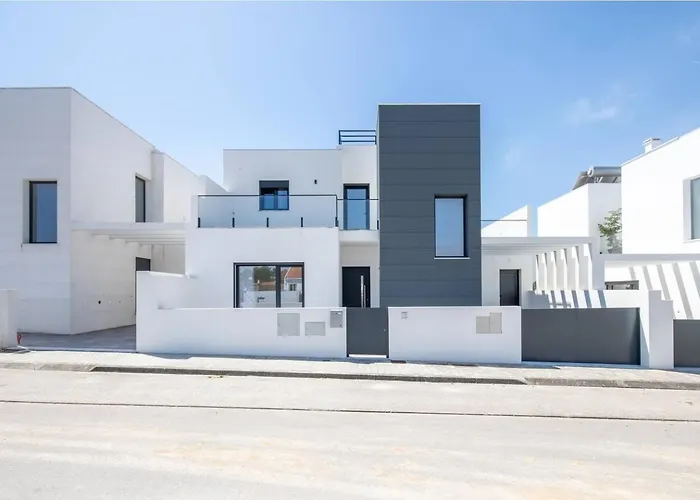 Дом отдыха Modern With Private Pool Near Baleal Атогиа-да-Балейя