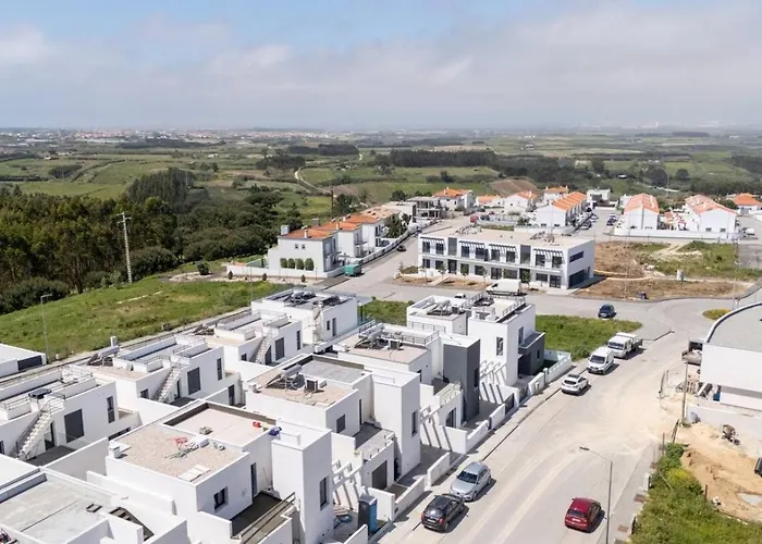 Modern With Private Pool Near Baleal Атогиа-да-Балейя